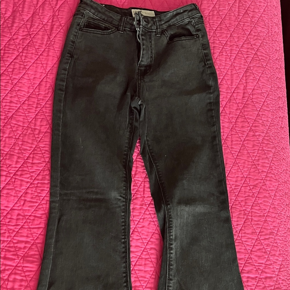 Elegant Black Flare Jeans